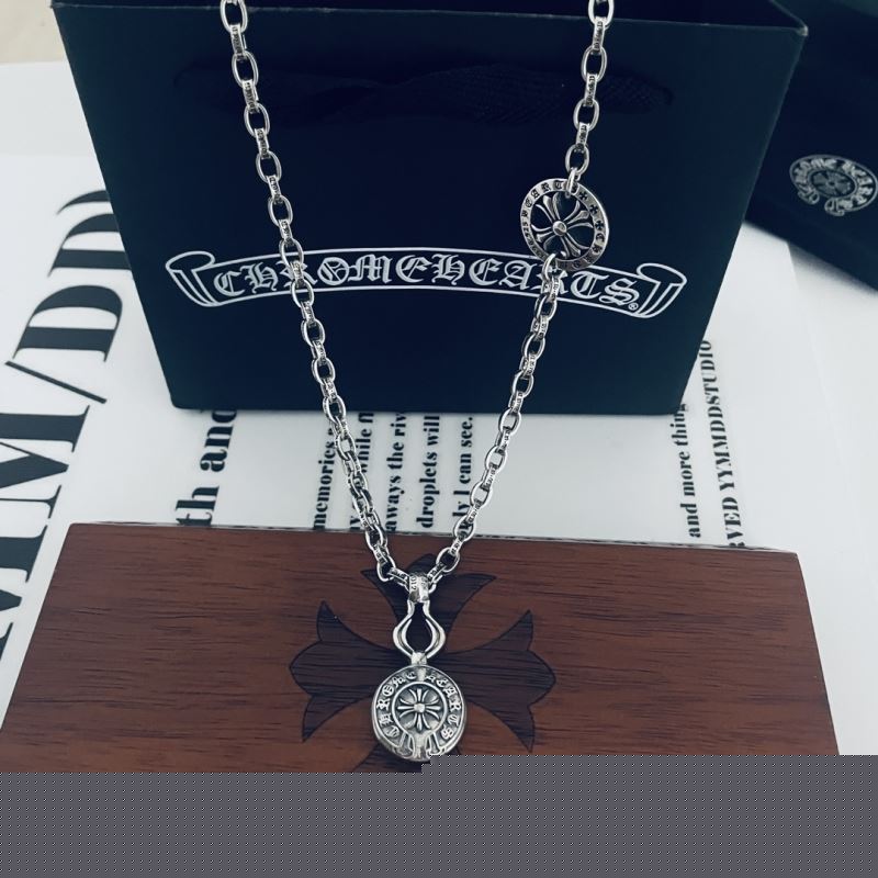 Ch**me He**ts necklaces